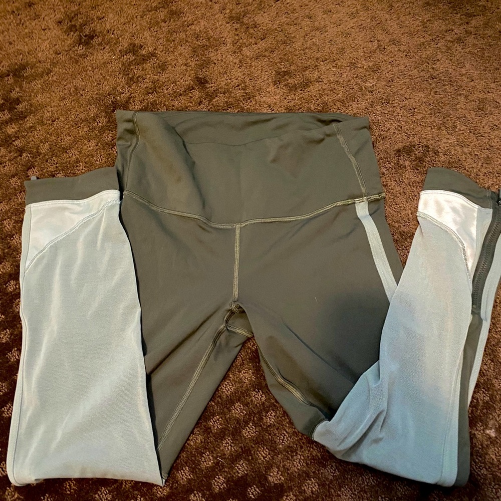 Lululemon 3/4 length leggings